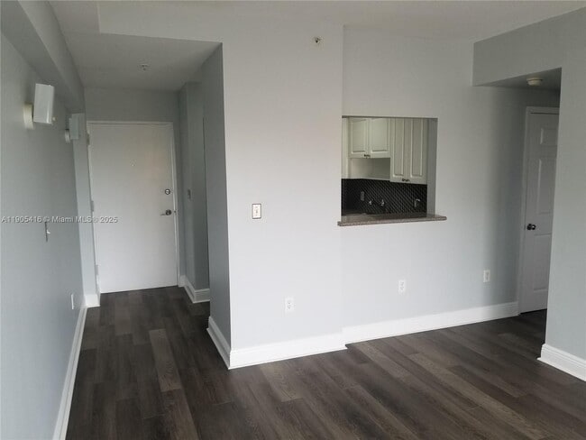 Foto del edificio - 134 SW 7th Ave