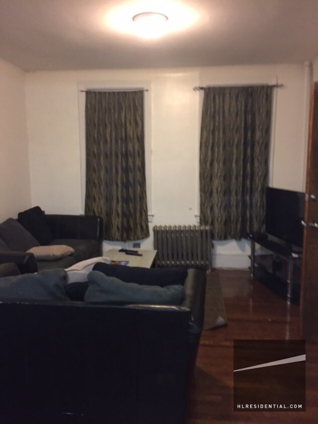 Foto principal - 3094 48th St