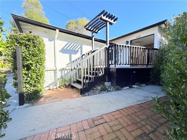 Foto del edificio - 635 St Ann's Dr