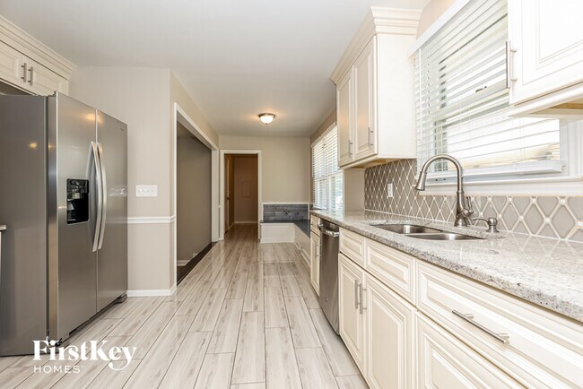 Building Photo - 345 Highfield Dr