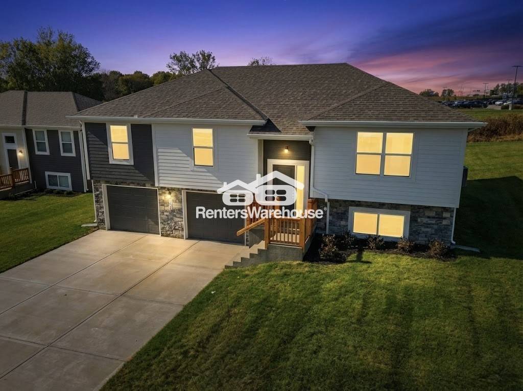 Foto principal - 707 Wood Sage Ct