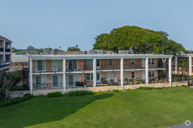 Building Photo - Natchez Landing
