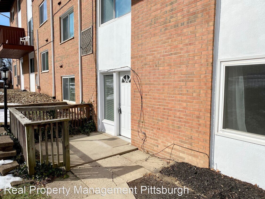 Primary Photo - 2 br, 1 bath House - 129 Baywood Ave TB3