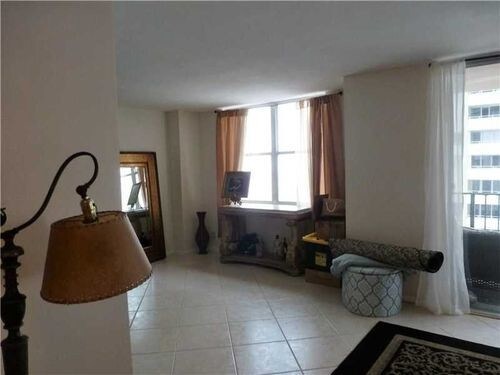 Foto del edificio - 101 Briny Ave