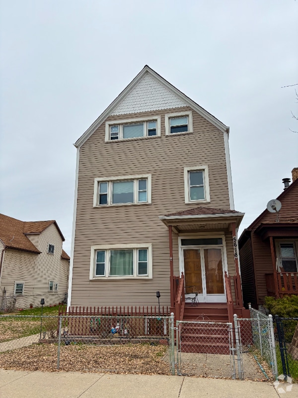 Building Photo - 5618 W 64th Pl