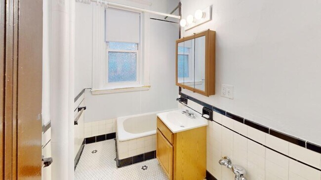 Building Photo - 1 bedroom in Boston MA 02135