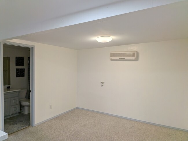 Building Photo - 626 N Cahuenga Blvd