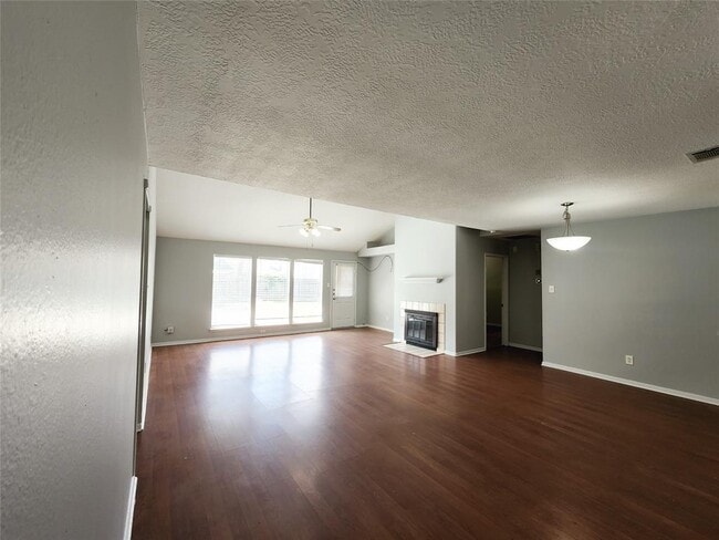 Building Photo - 14614 Cypress Valley Dr