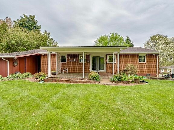 Building Photo - 4008 Sanford Dr