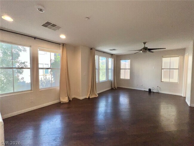 Foto del edificio - 4793 Hampstead Heath Ct