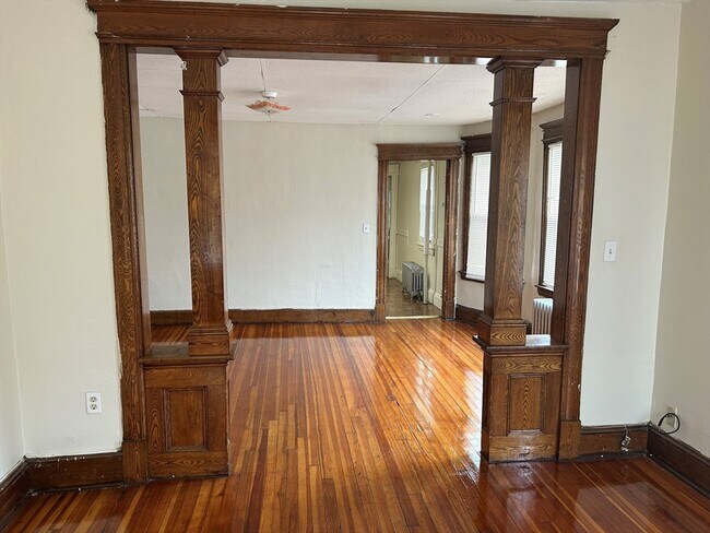 Foto del edificio - 448 Dickinson St