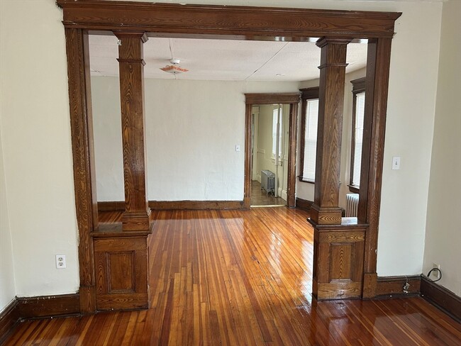 Building Photo - 448 Dickinson St
