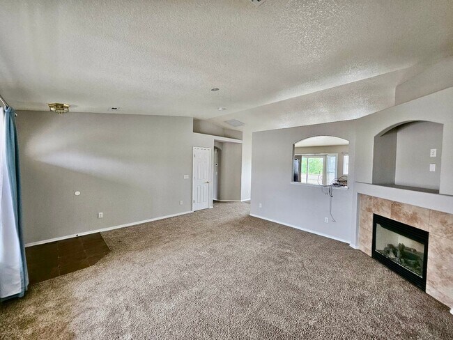 Building Photo - Spacious 3 Bedroom Condo Close to Peterson...