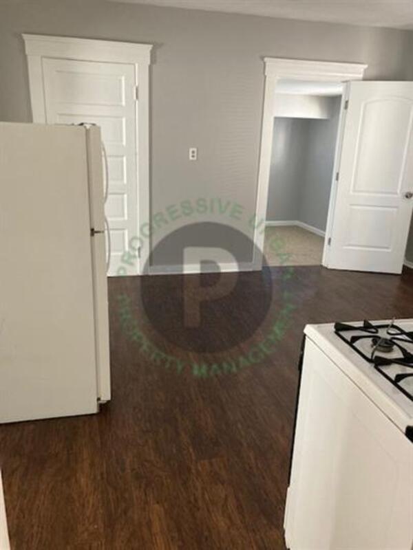 Foto del edificio - 4012 Woodbridge Ave