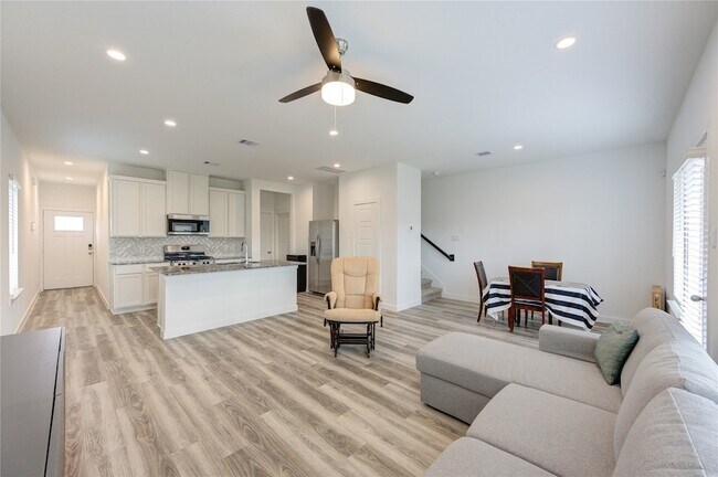 Foto del edificio - 10113 Berkeley Spgs Trl