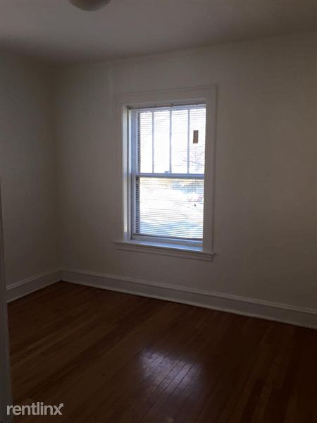 Fotografía del edificio - 7254 N Hamilton Ave