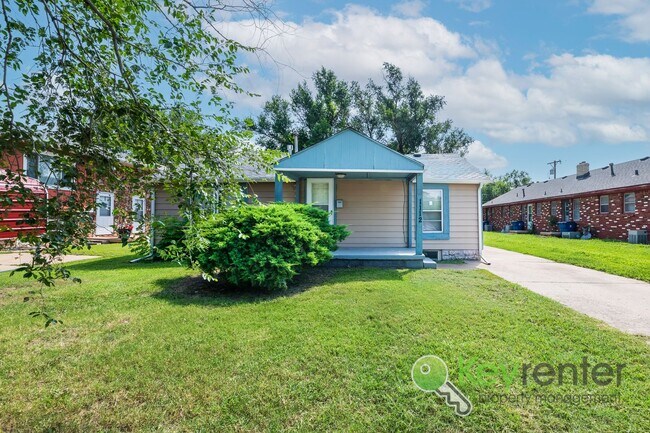 Building Photo - 3 Bedroom 1 Bath for rent | Seneca and McC...