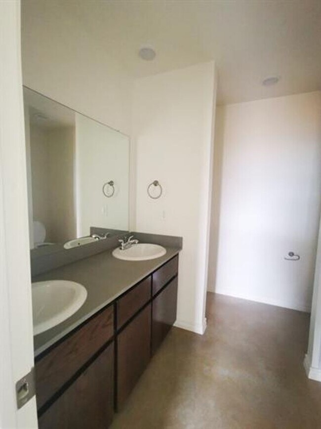 Foto del edificio - P2-2404 Alterman Drive Temple, TX 76504