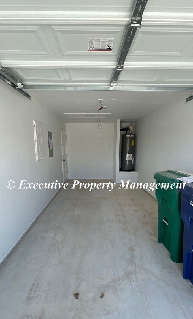 Foto del edificio - 1211 Lexington Dr