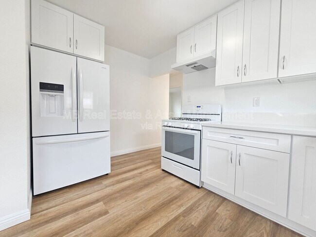 Foto del edificio - 4754 W 163rd St
