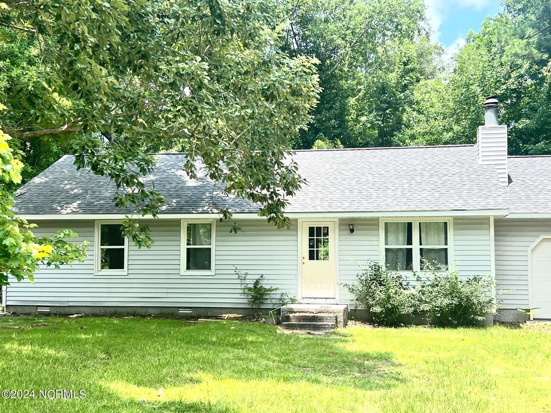 Primary Photo - 113 Bristol Ln