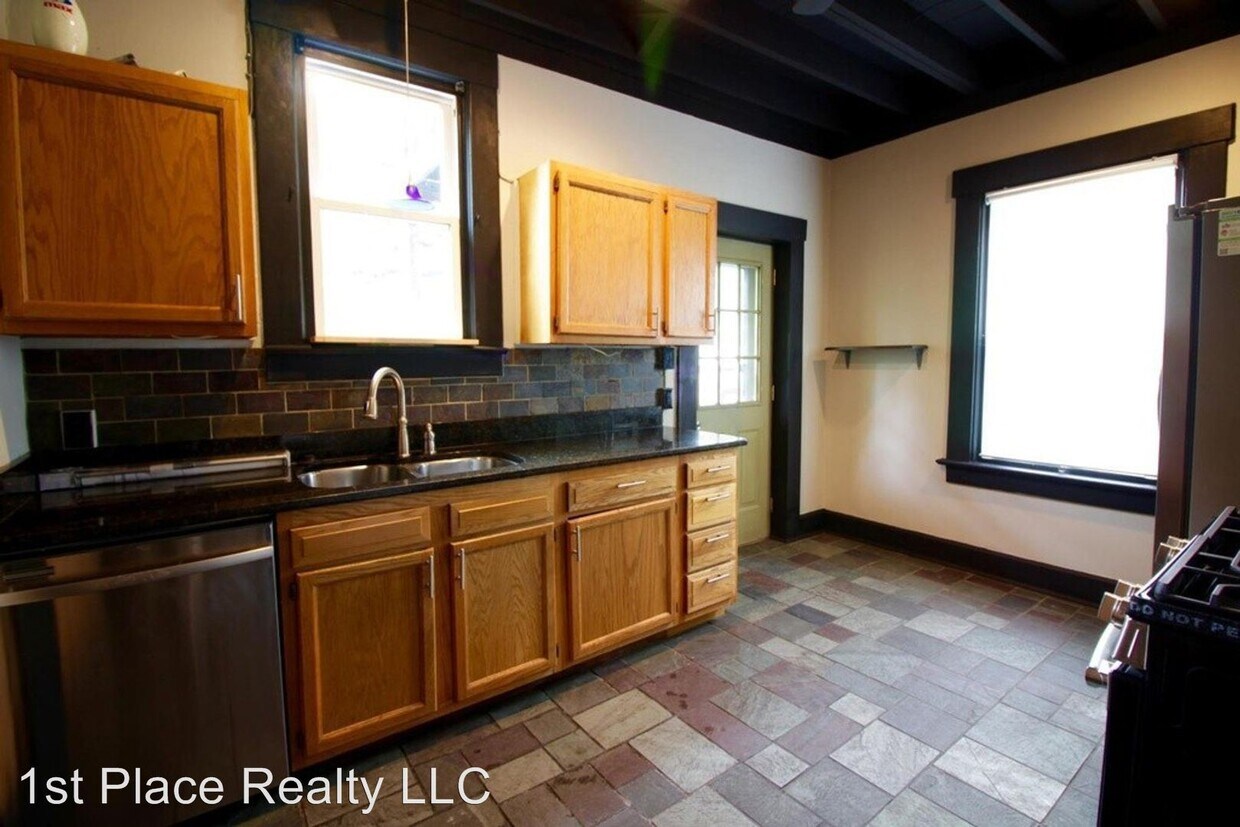 Foto principal - 2257 Summit St