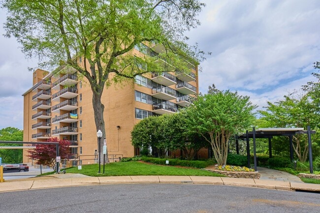 Foto del edificio - 2030 N Adams St