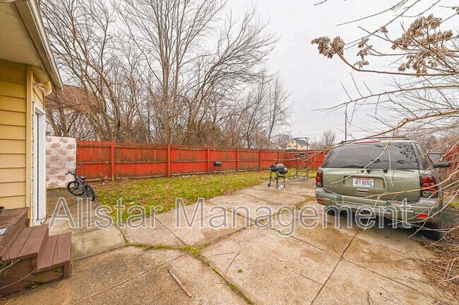 Foto del edificio - 3862 E 57th St