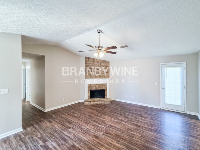 Foto del edificio - 630 Morrow Rd