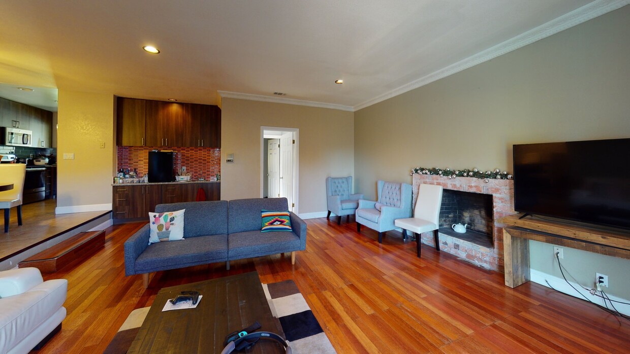 Photo - 1113 Remington Ct House