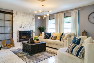 Building Photo - 2822 Palomar St