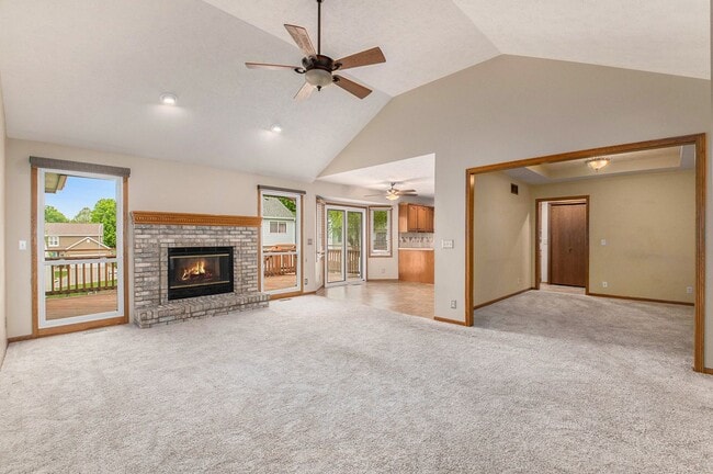 Building Photo - 15206 Borman St
