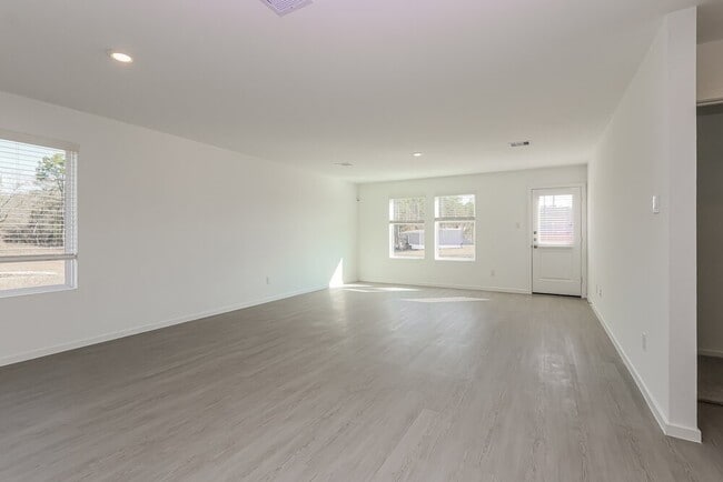 Foto del edificio - 12113 Kellsway Ct