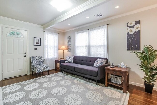 Foto del edificio - 2404 Thornton Road