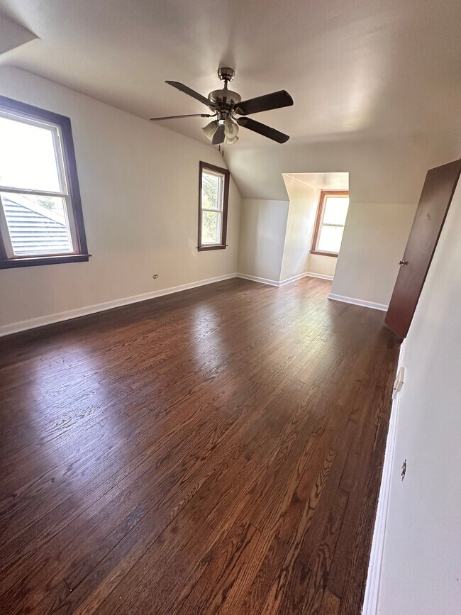 Foto del edificio - 13708 S Wentworth Ave