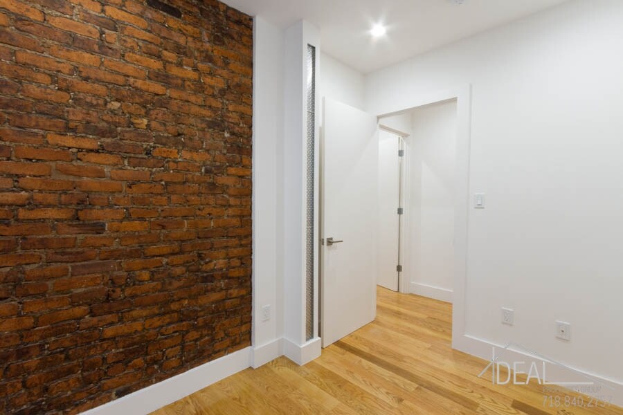 Primary Photo - 312 12th St