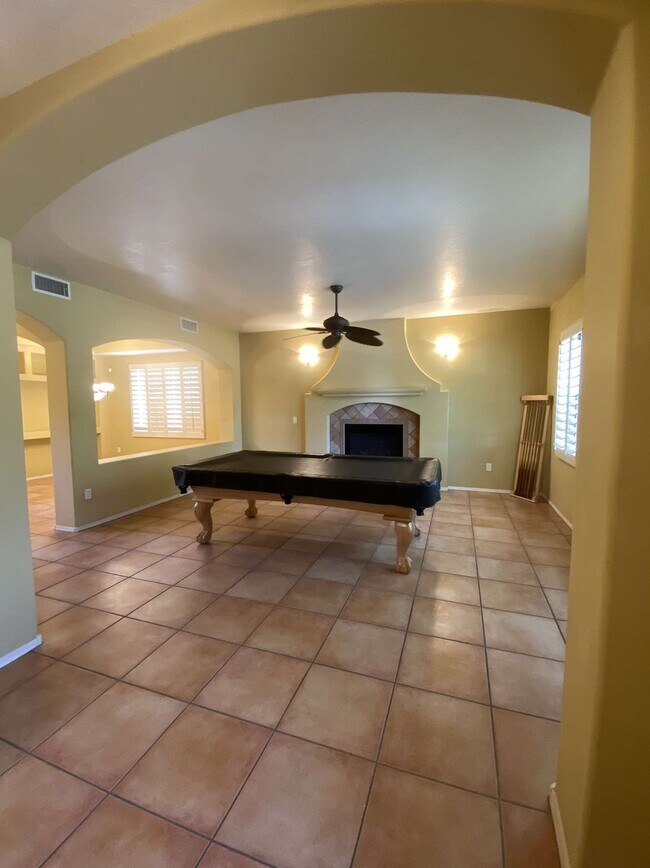 Foto del edificio - 4106 W Vineyard Rd