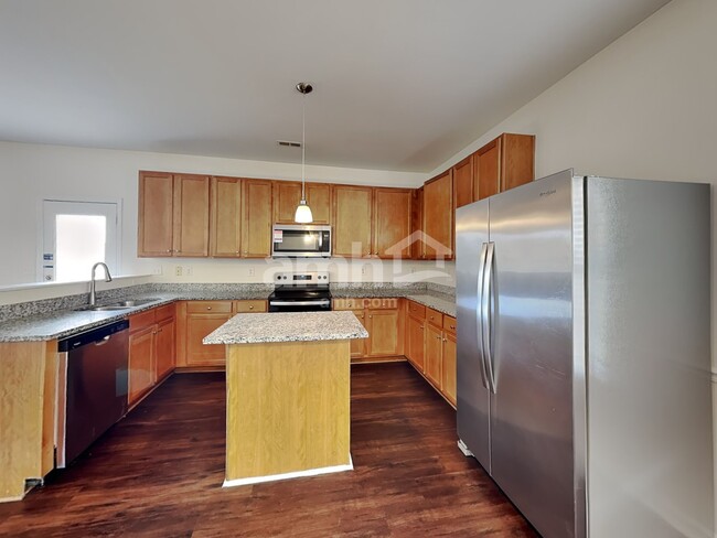 Foto del edificio - 267 Flanders Dr