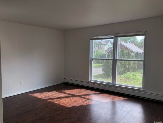 Foto del edificio - 644 Roanoke Ave
