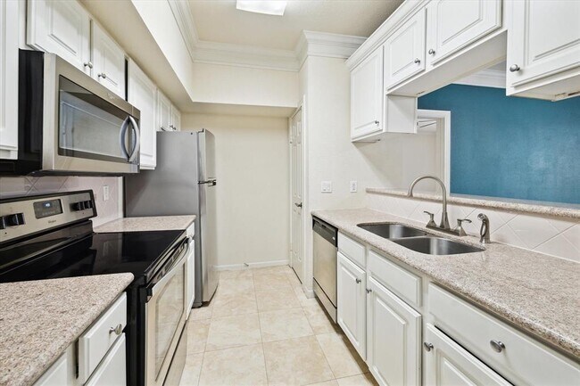 Foto del edificio - 2700 Revere St