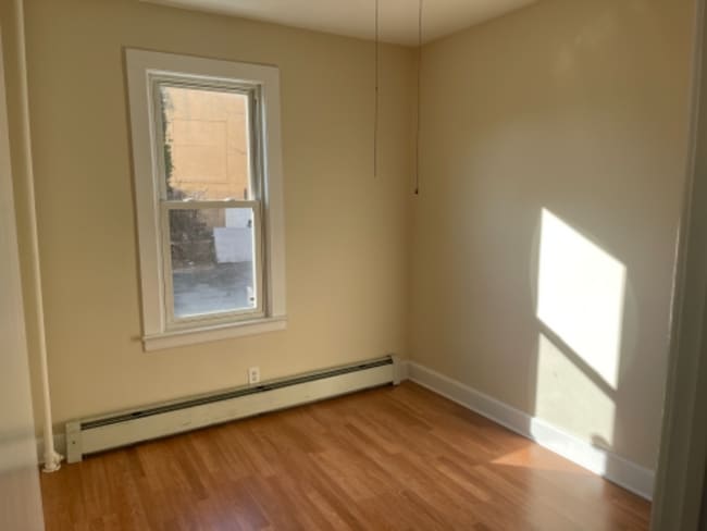 Building Photo - 31 Blakeley Pl