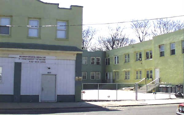Primary Photo - 192 Belmont Ave