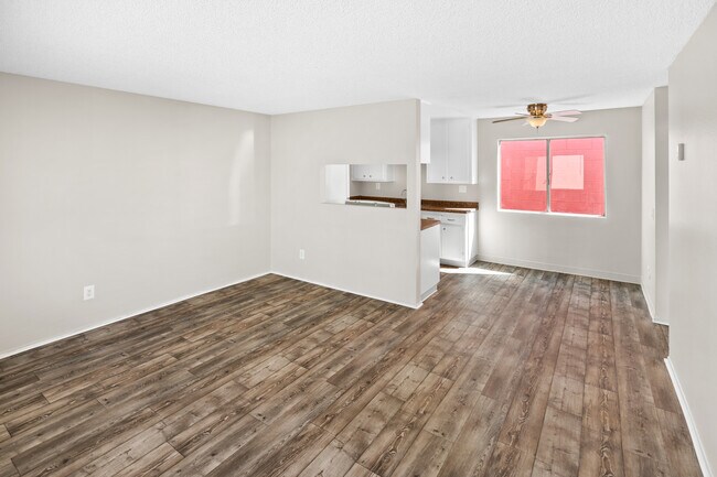 Building Photo - 1225 3rd Ave