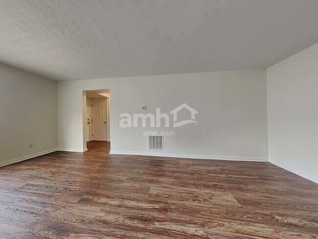 Building Photo - 3313 Whispering Woods Drive
