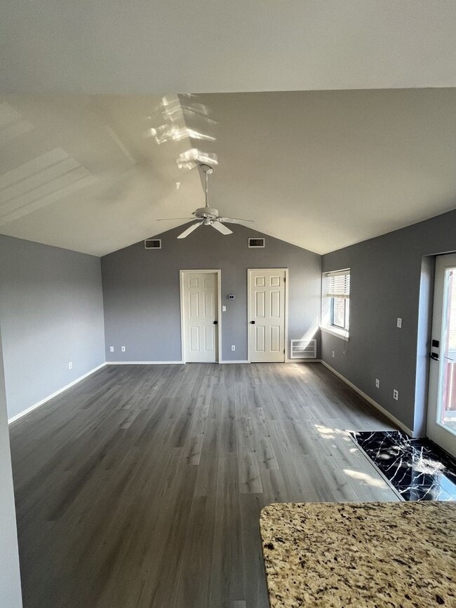 Building Photo - 146 Paladin Dr
