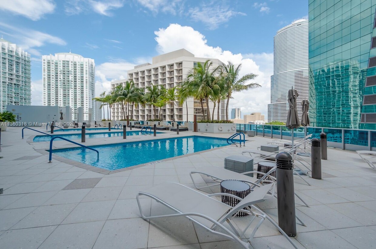 200 Biscayne Blvd Way Unit 3903, Miami, Fl 33131 - Room For Rent In 