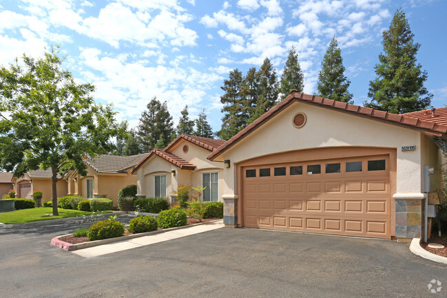 Foto del edificio - Silver Springs Rental Homes I & II