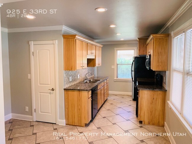 Building Photo - Beautiful 4 Bed 2 Bath Ogden Home