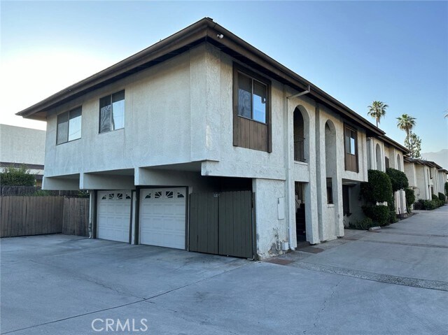 Foto principal - 940 Fairview Ave