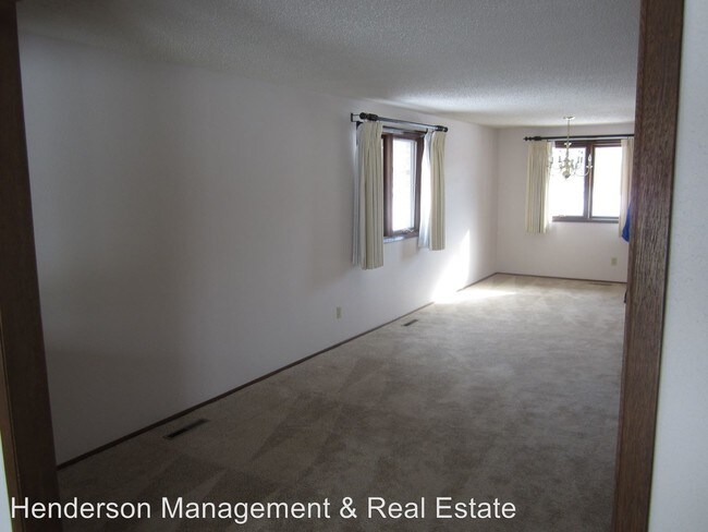 Building Photo - 2 br, 2 bath House - 1100 N Taft Ave. Unit 1